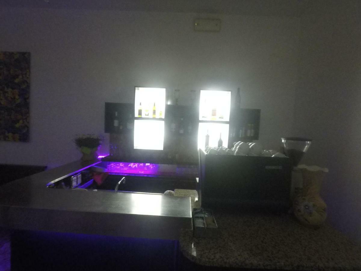 Alevon Hotel リミニ エクステリア 写真